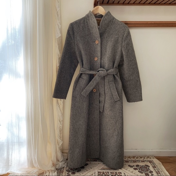 Long wool coat made in Canada - Picture 3 of 7